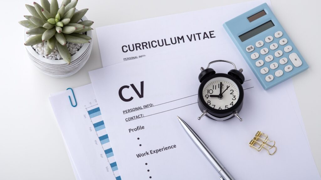 Comment rédiger un CV adapté aux recruteurs tunisiens
