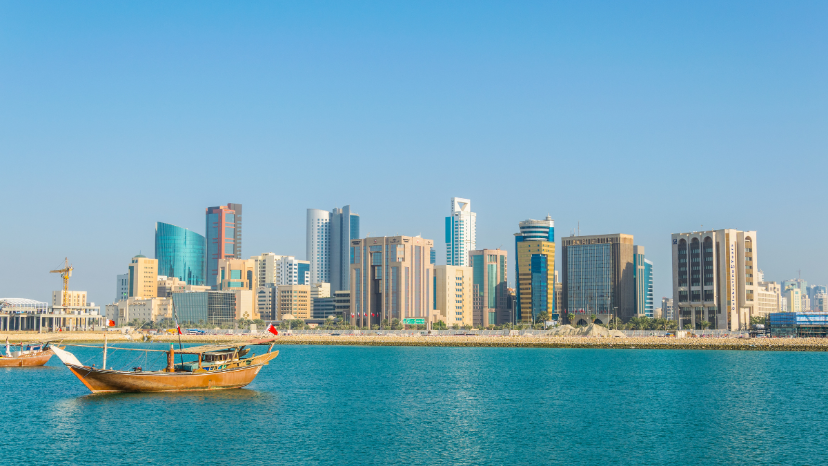 عقد عمل في البحرين براتب 1000 دولار وعديد الامتيازات