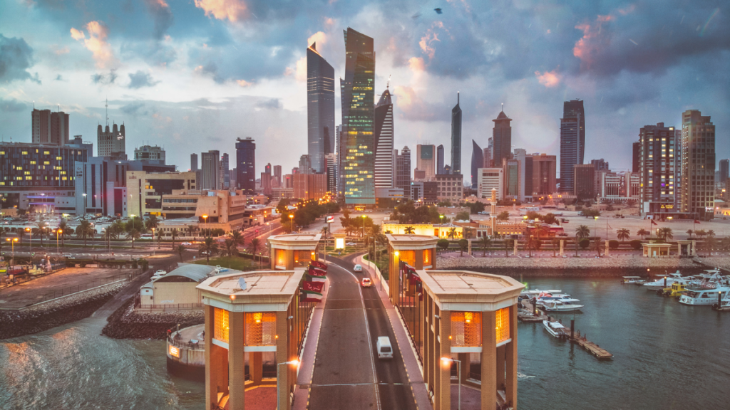 عقد عمل في فندق عالمي في الكويت شامل الاقامة والتأشيرة